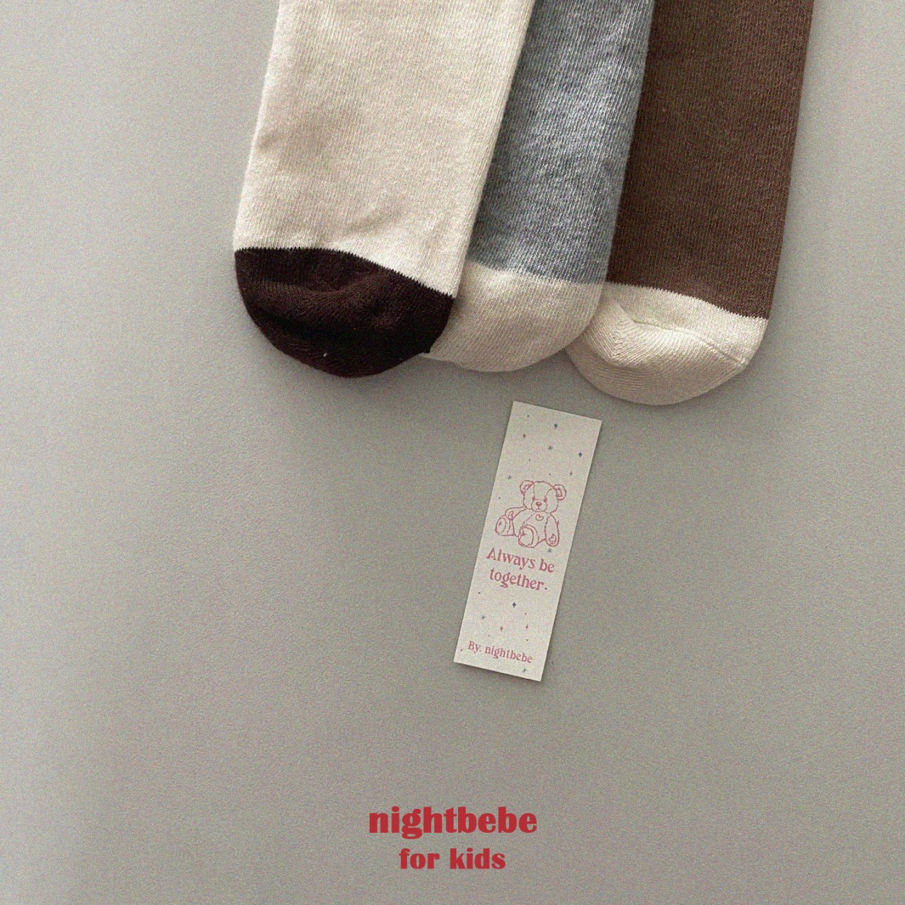 《即納》Vibe Knee Socks