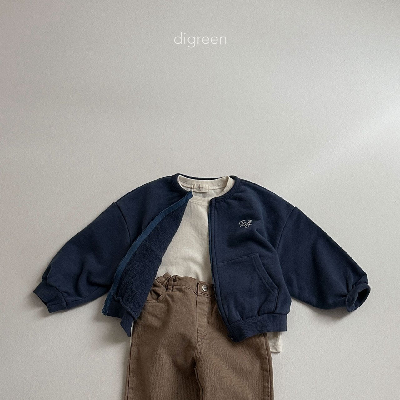 《即納》Toy Zip-up