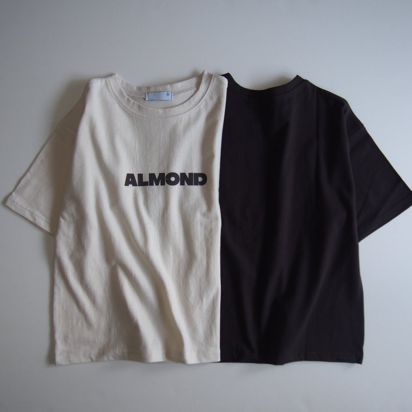 《即納》Almond Tee
