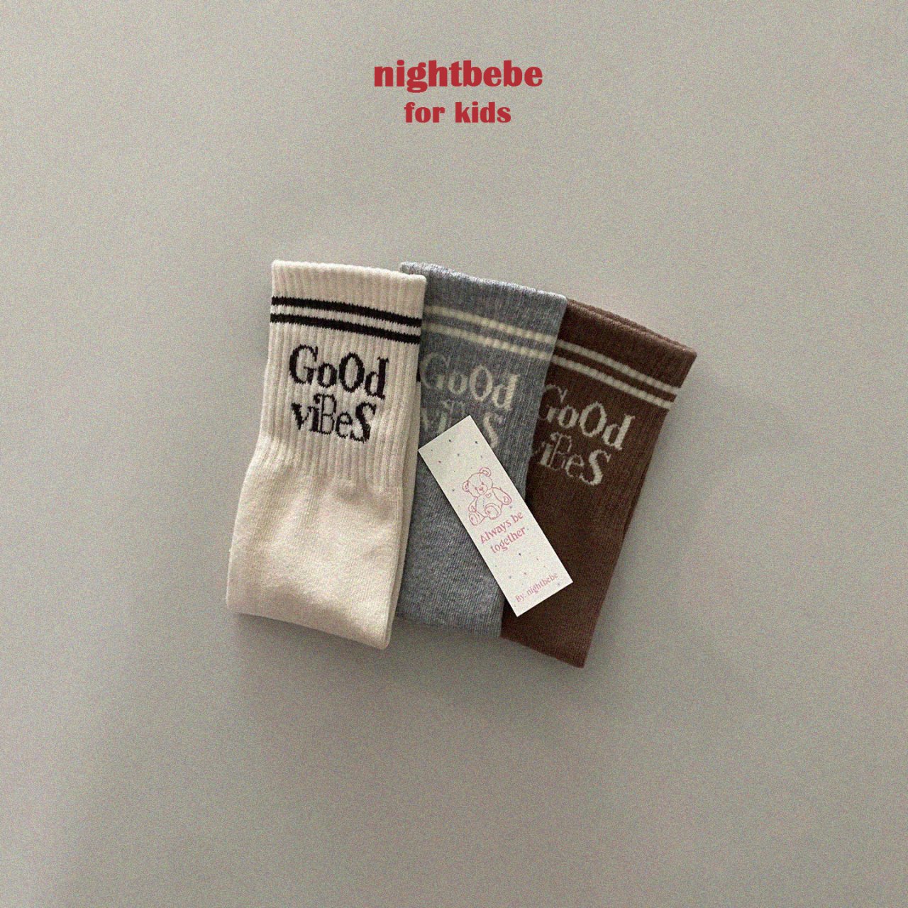 《即納》Vibe Knee Socks