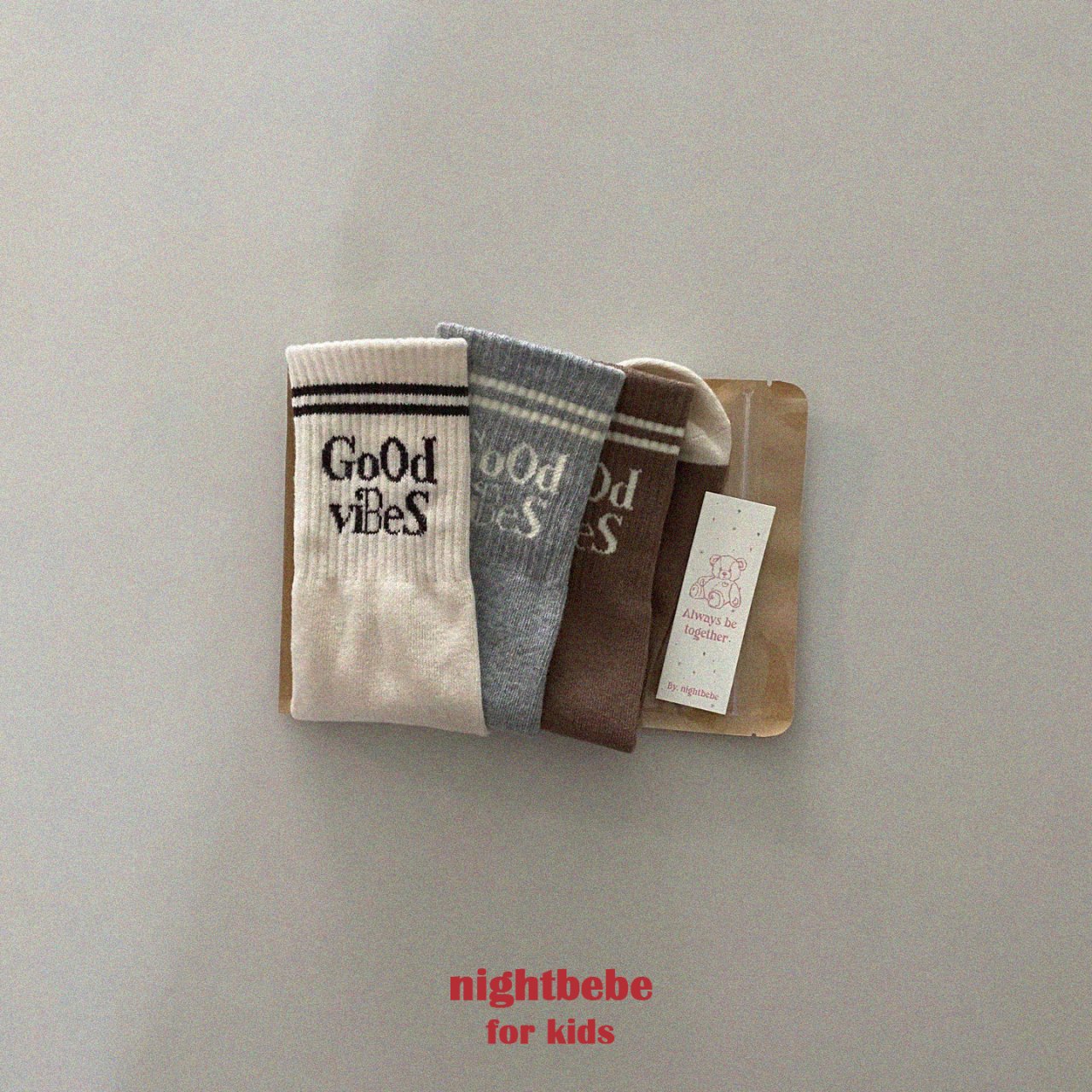 《即納》Vibe Knee Socks