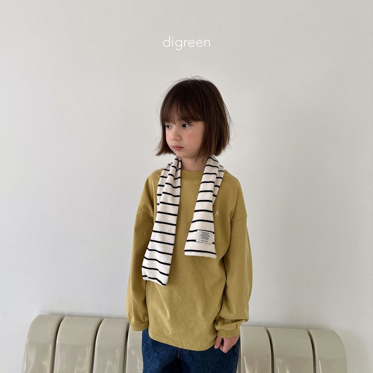 《XXL size last 1 》A Half Neck Tee