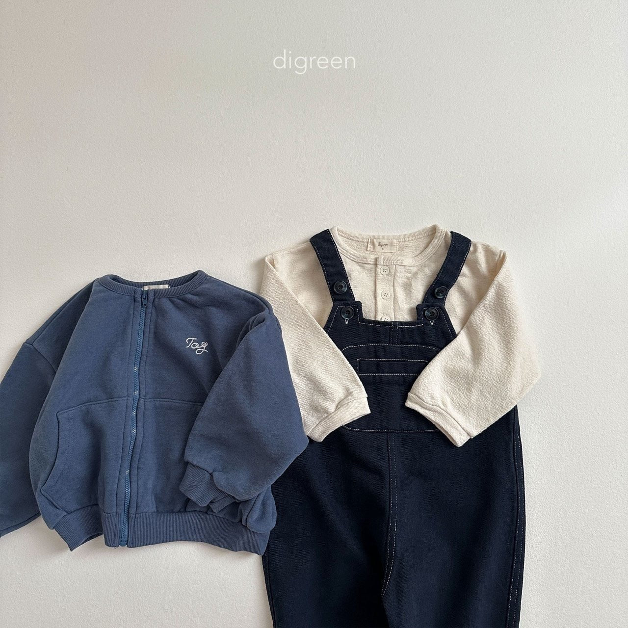 《即納》Toy Zip-up