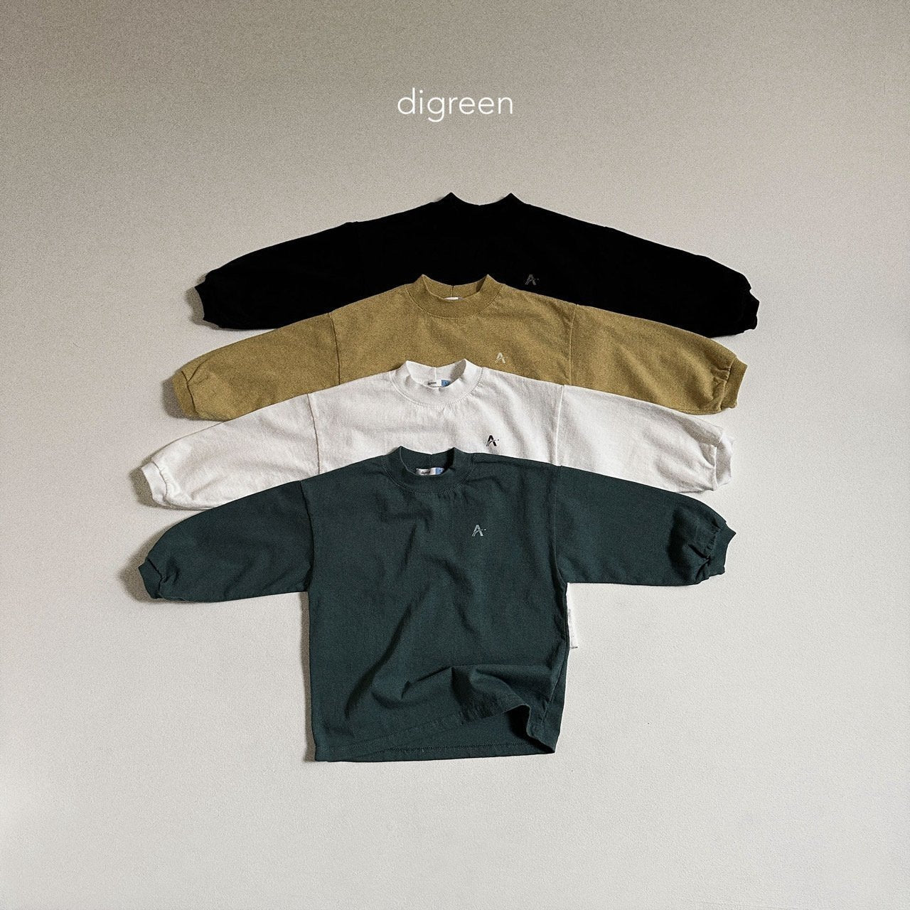《XXL size last 1 》A Half Neck Tee