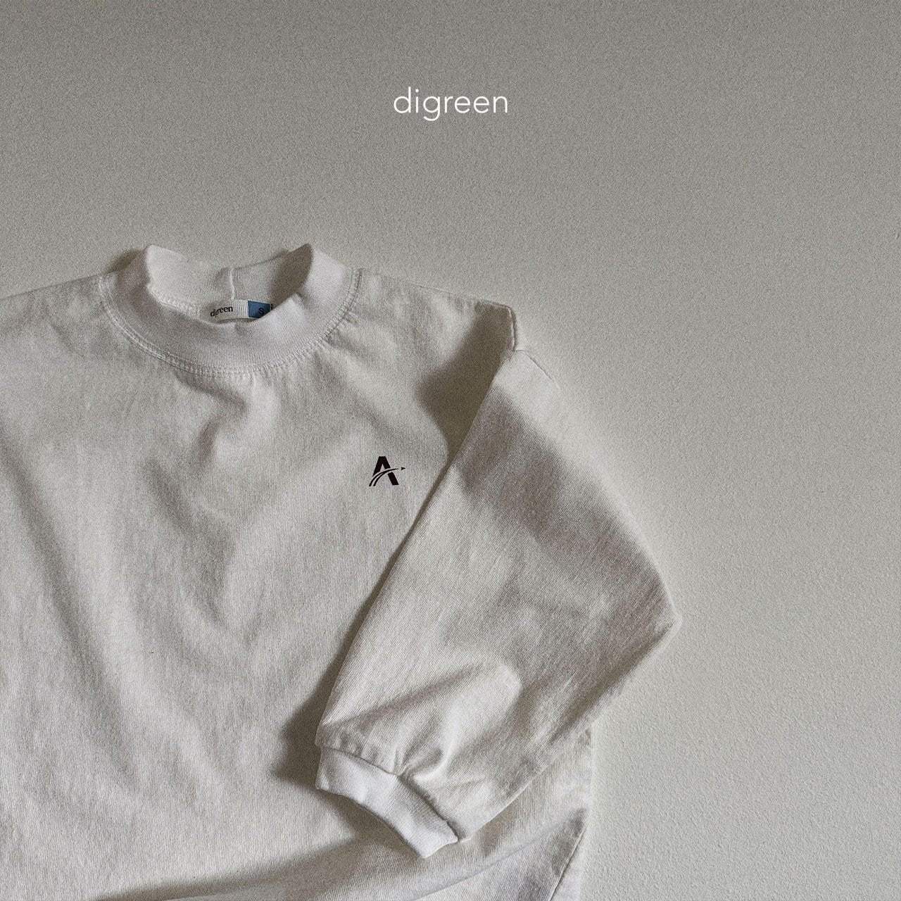 《XXL size last 1 》A Half Neck Tee
