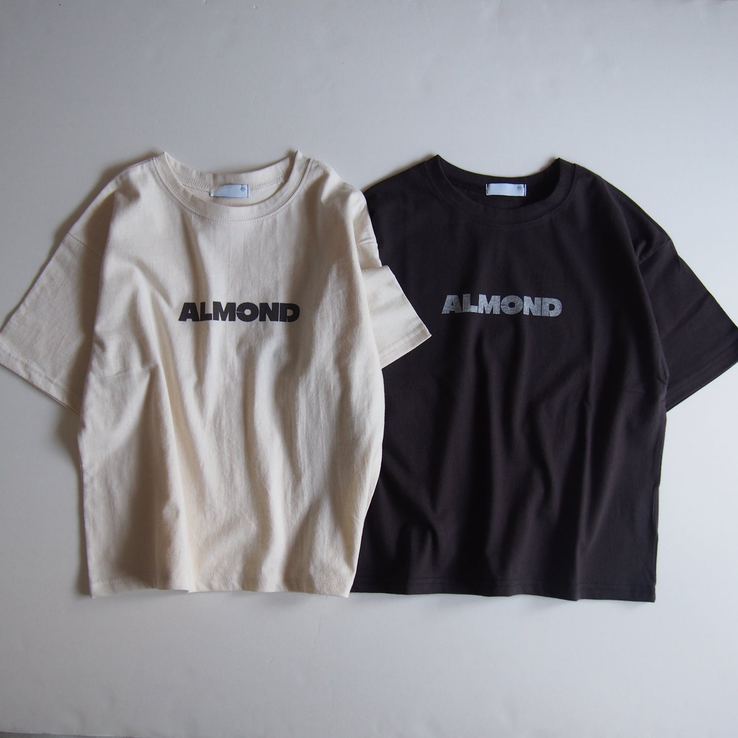 《即納》Almond Tee