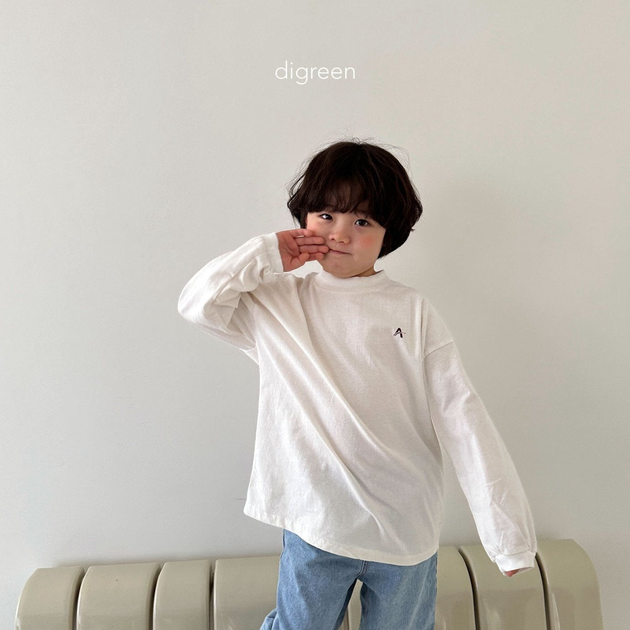 《XXL size last 1 》A Half Neck Tee