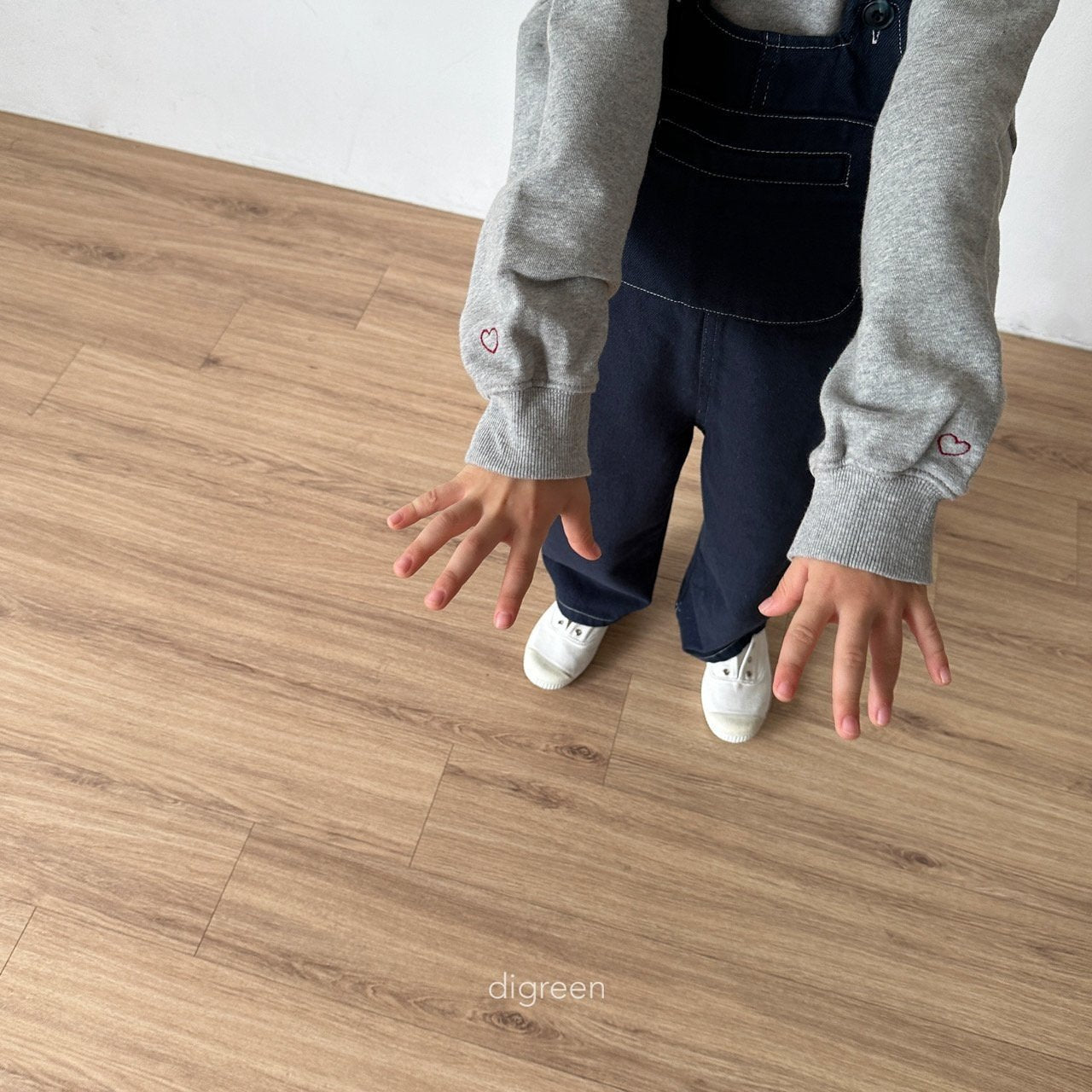 《即納》Crop Heat Man to Man