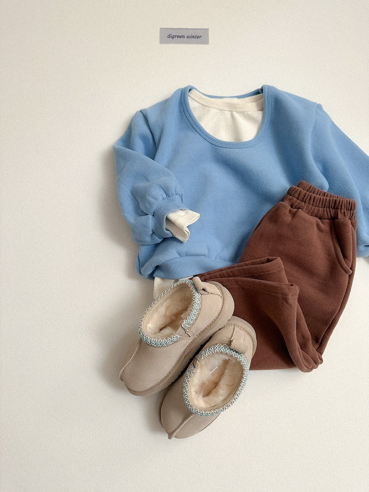 《予約》Deep U-Neck Sweat / digreen