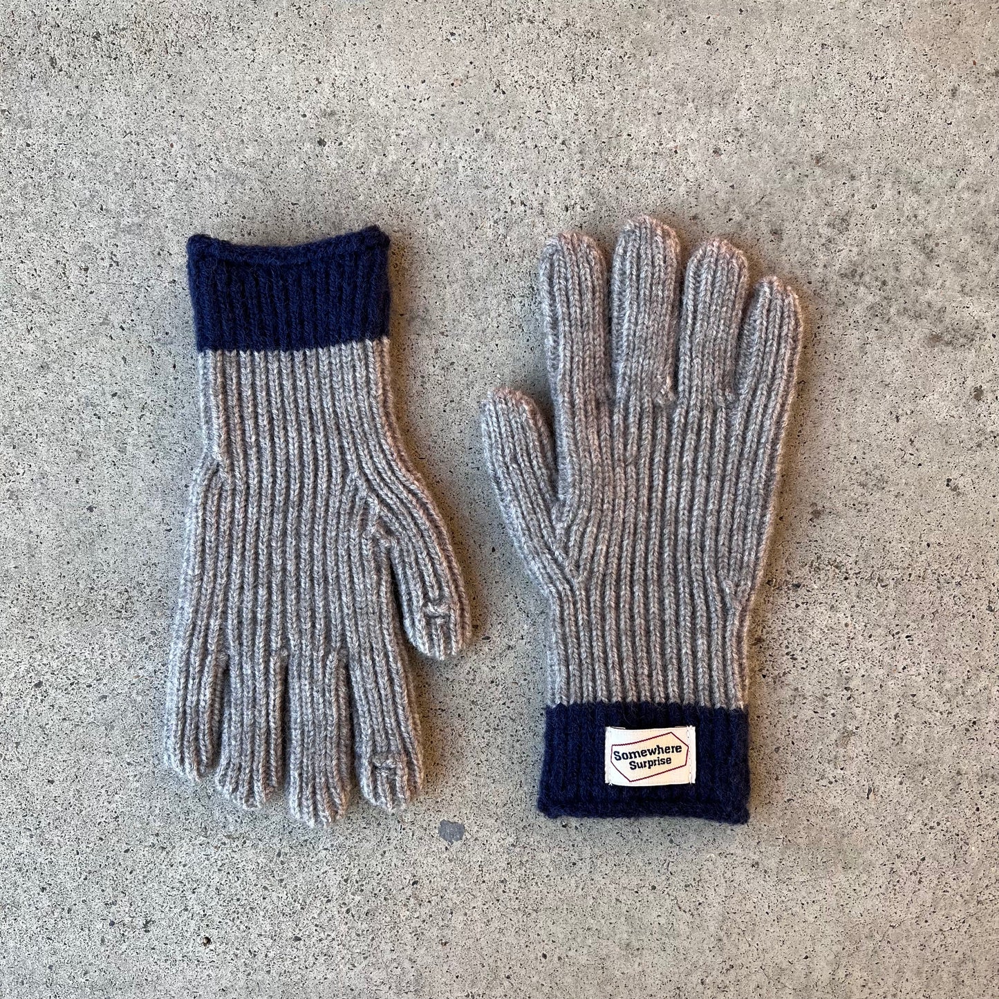 《即納》By-color hand glove