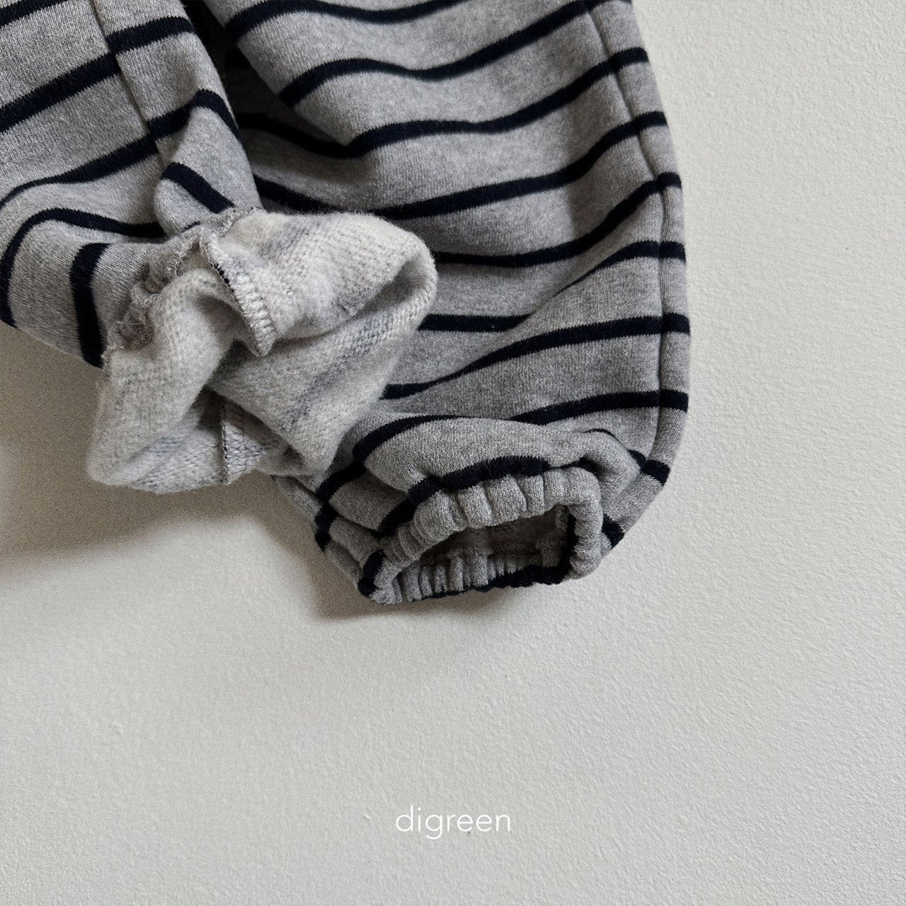 《M size Last 1点》Warm Stripe Pants