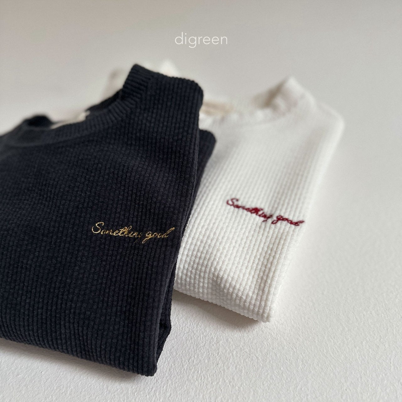 《M size last 1点》Something thermal Tee