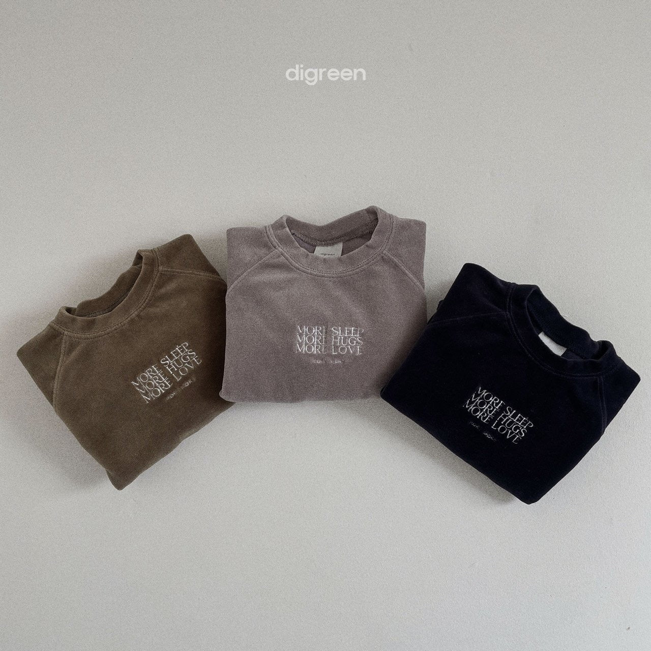 《M size Last 1点》More more velvet sweat