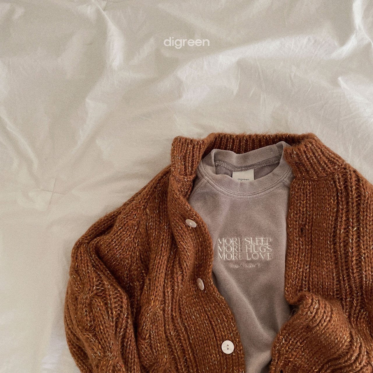 《M size Last 1点》More more velvet sweat