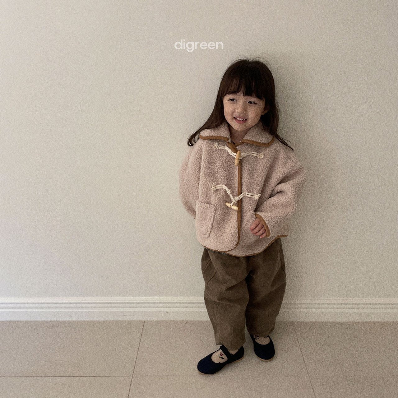 《khaki S size》Dang guri pants