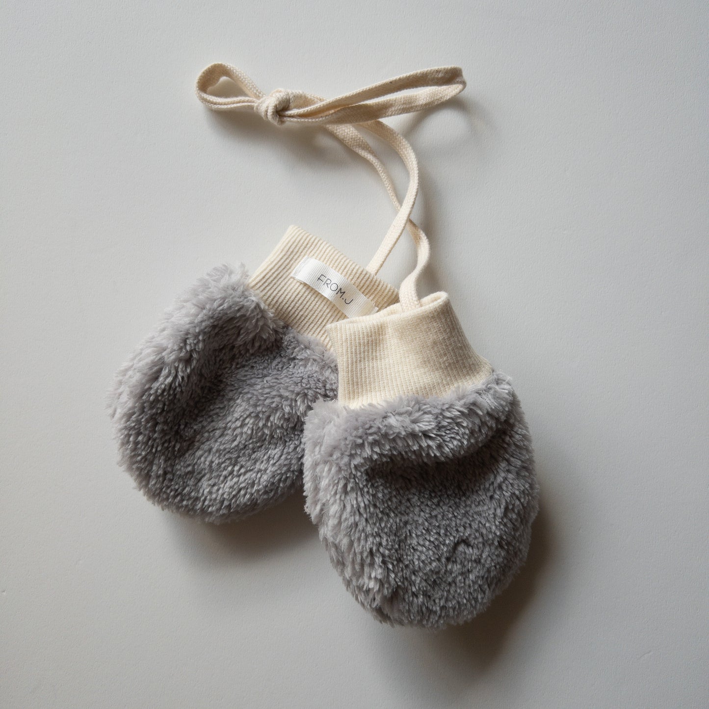 《ラスト1点》Boa Mittens / From J