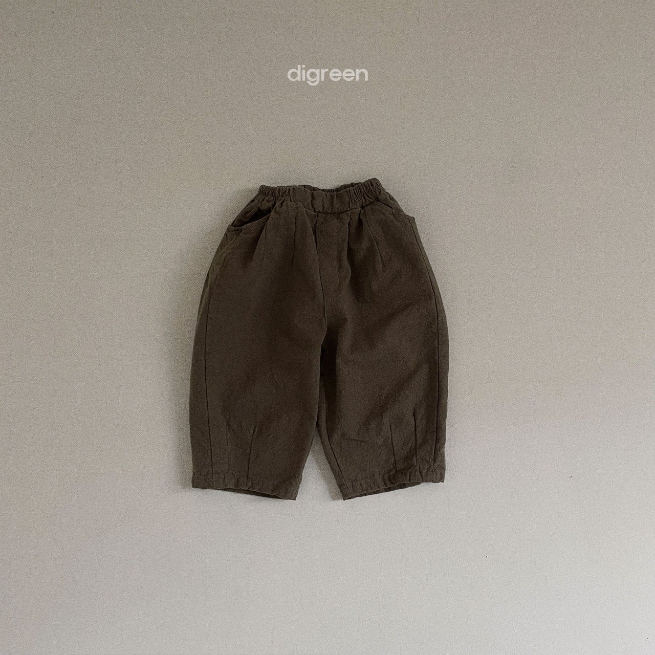 《khaki S size》Dang guri pants