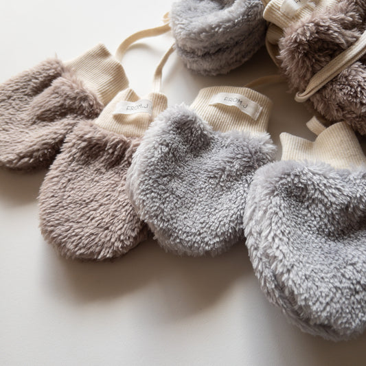 《ラスト1点》Boa Mittens / From J