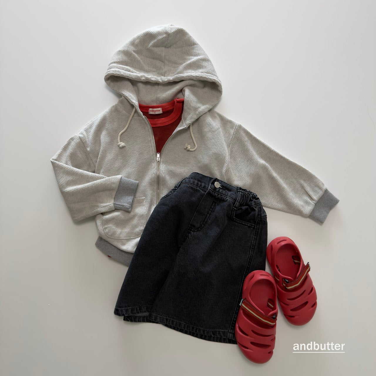 《予約》Tone-on-Tone Pocket Zip-Up Hoodie / ANDBUTTER