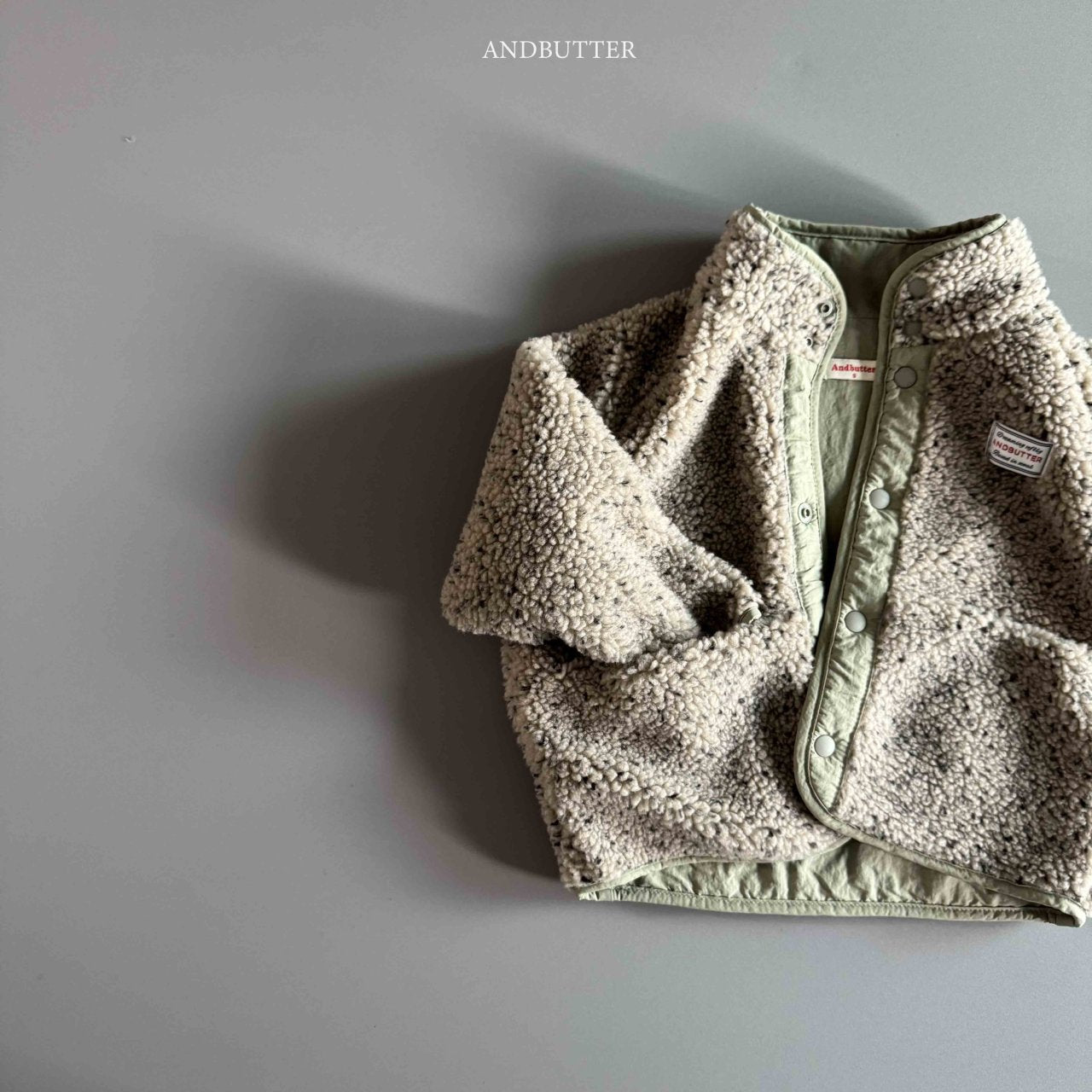 《予約》Neff Reversible Jumper / andbutter