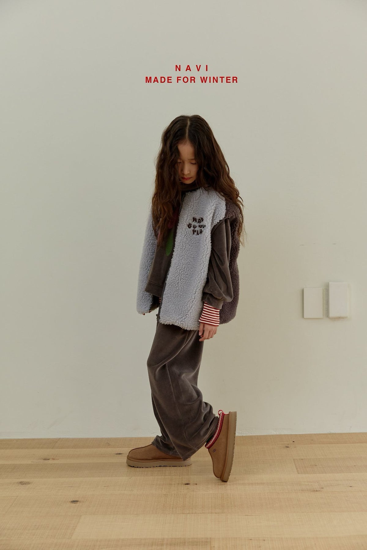 《予約》Butterfly Velour Hoodie / NAVI
