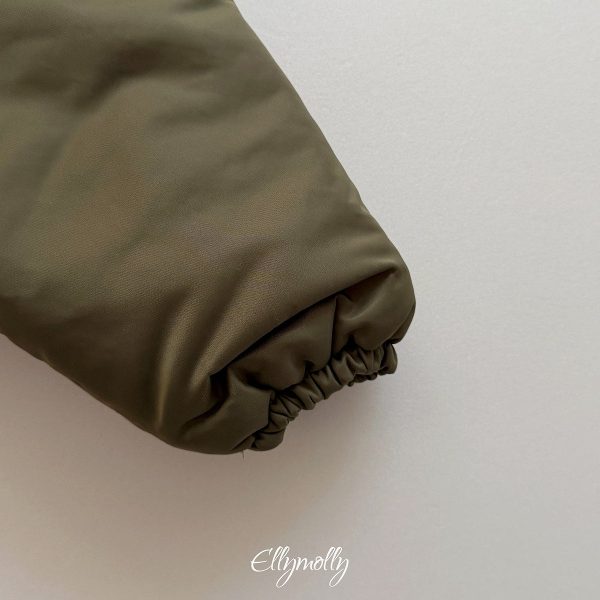 《予約》Eskimo Parka Jumper / ELLY MOLLY