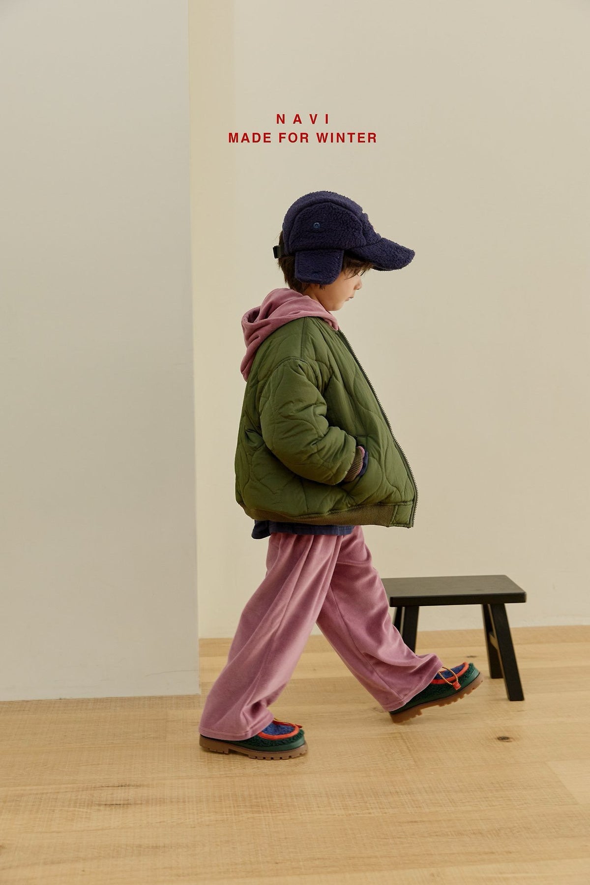 《予約》Butterfly Velour Pants / NAVI