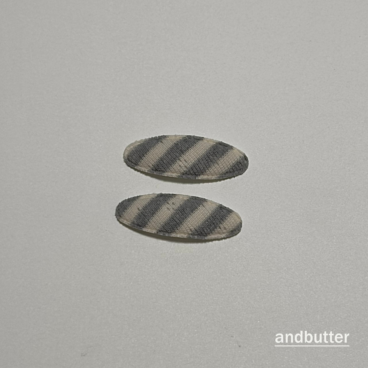 《予約》Tommy Snap Hair Clips (2SET) / ANDBUTTER