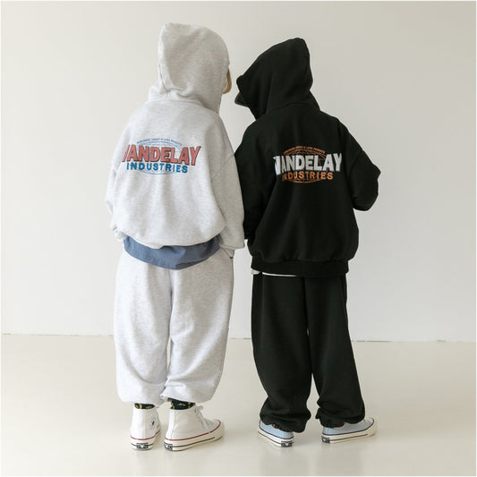 《予約》Daily Zip-up / APFEL