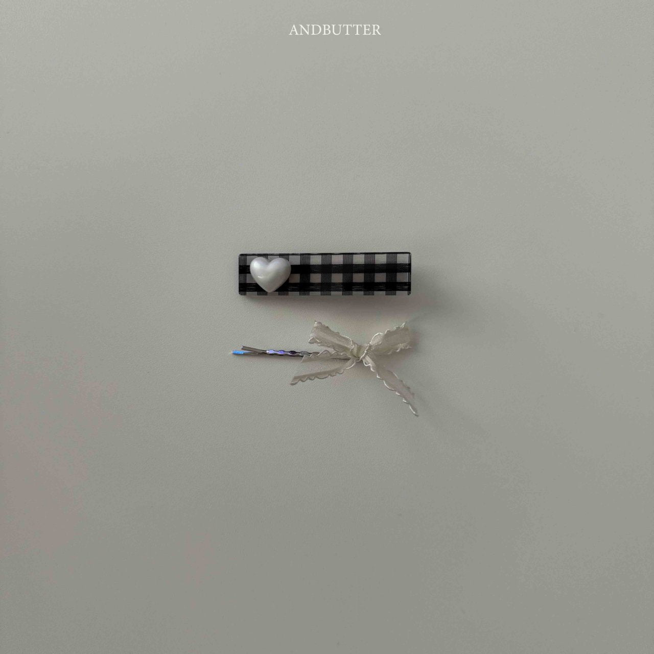 《予約》Check heart pin（2set） / andbutter