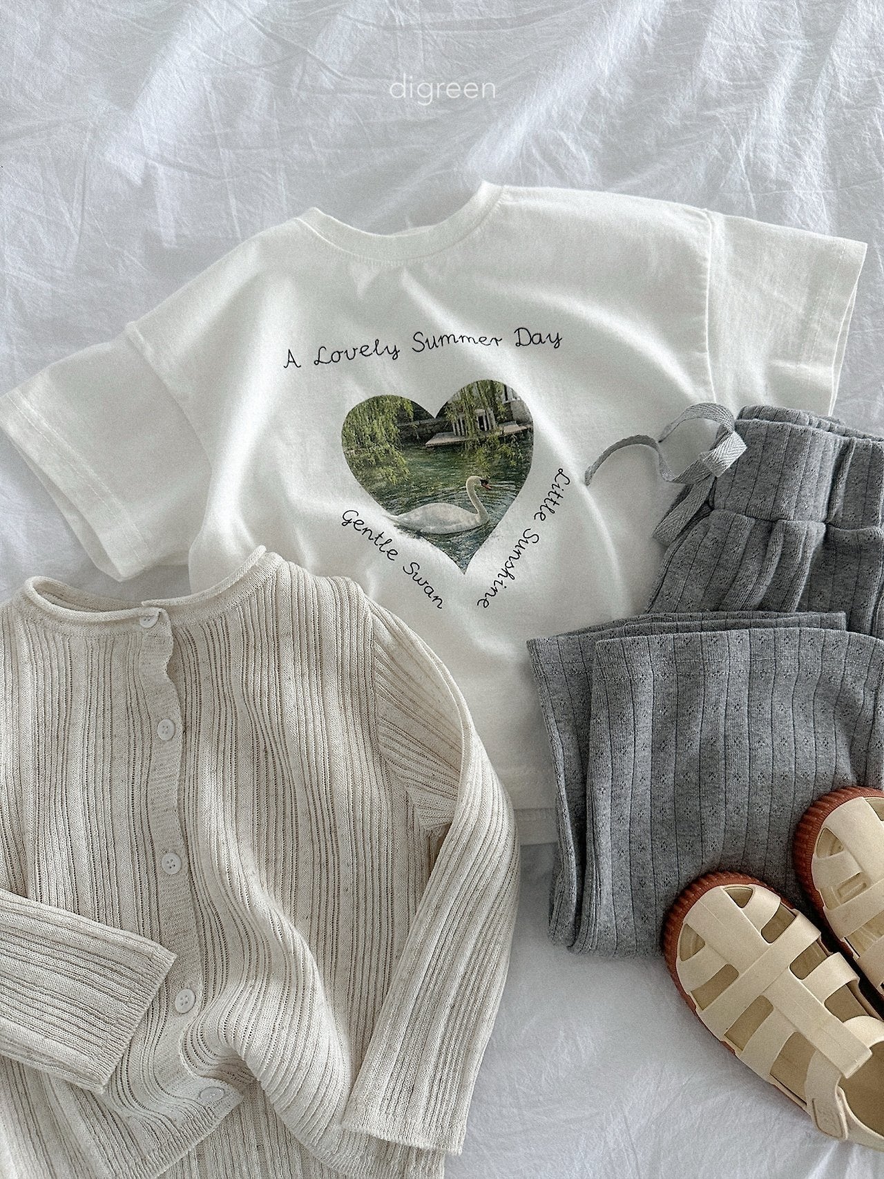 《予約》Pure Swan Tee (kids) / digreen
