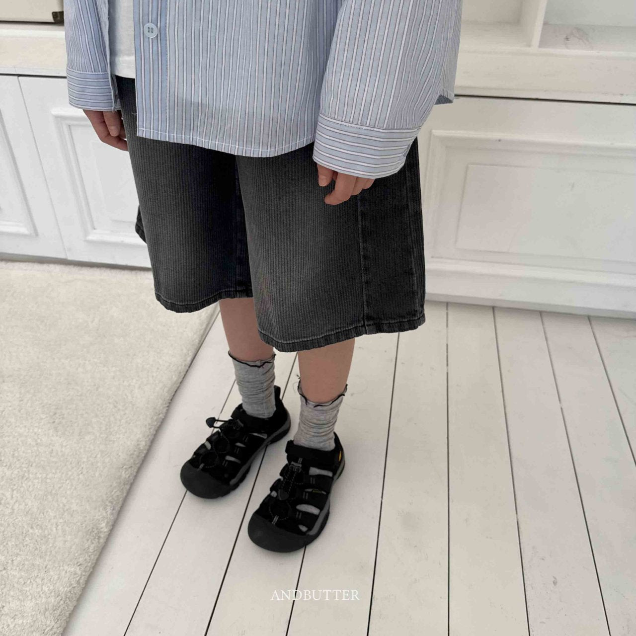 《予約》Line Bermuda Denim / andbutter