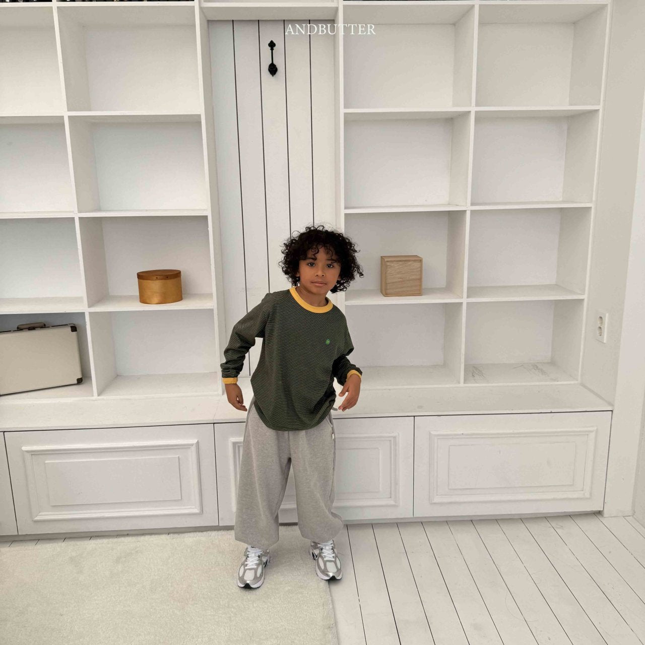 《予約》Pocket Jogger Pants / andbutter