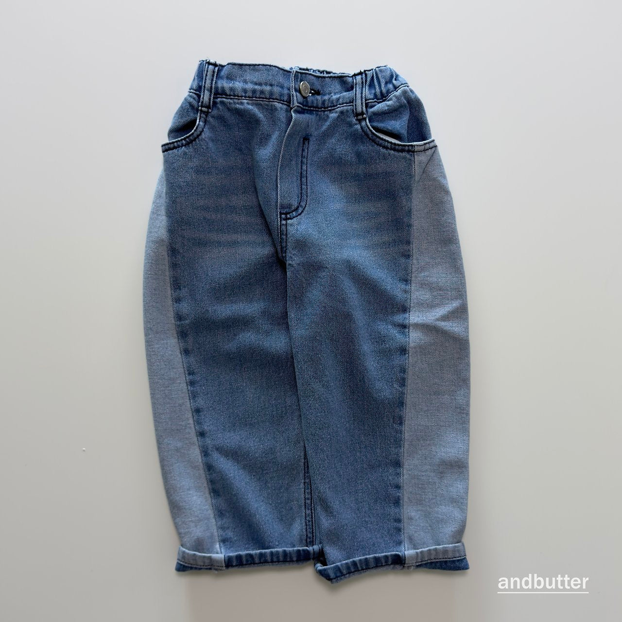 《予約》Curved  Denim Pants / ANDBUTTER