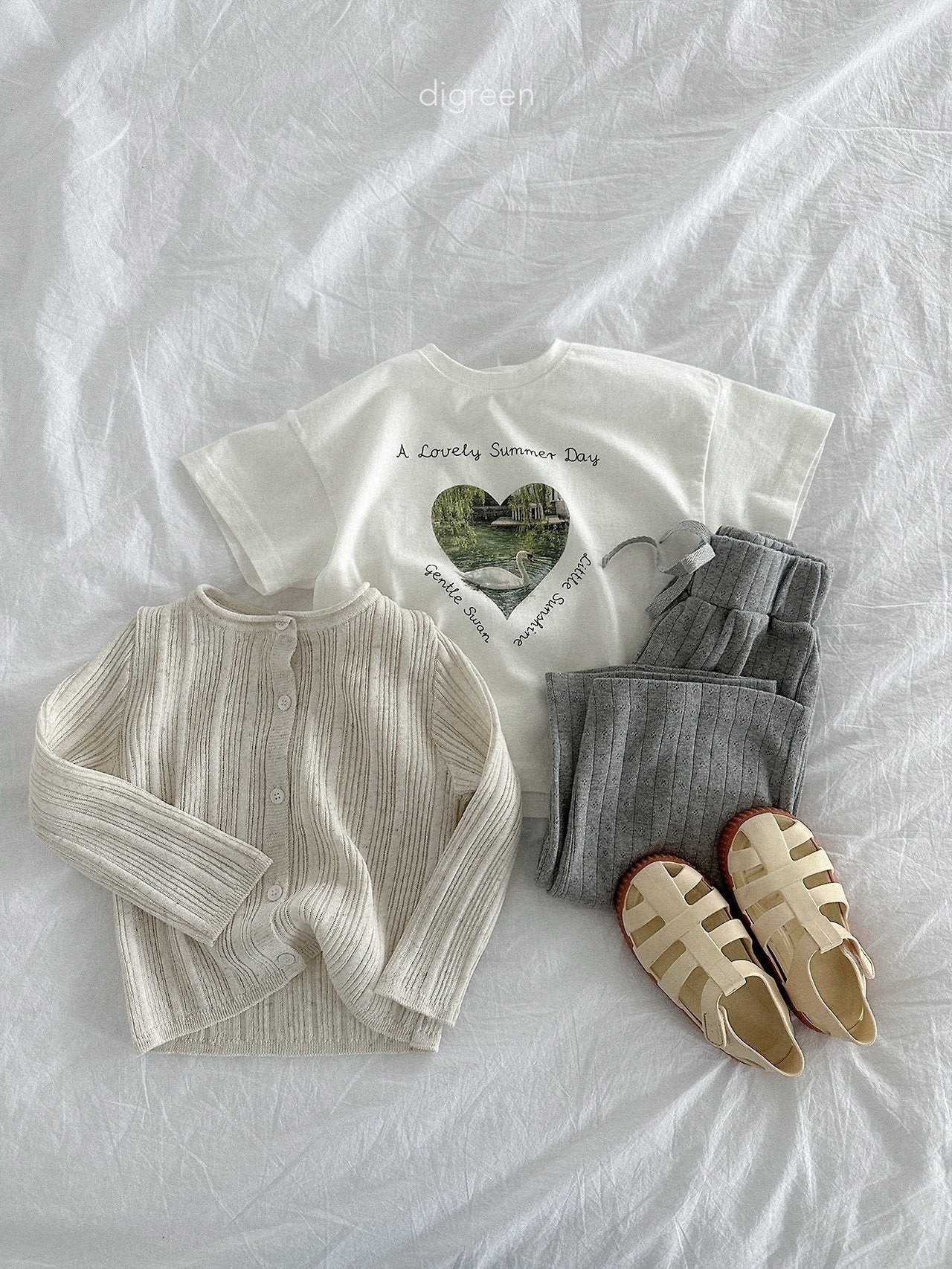 《予約》Pure Swan Tee (kids) / digreen