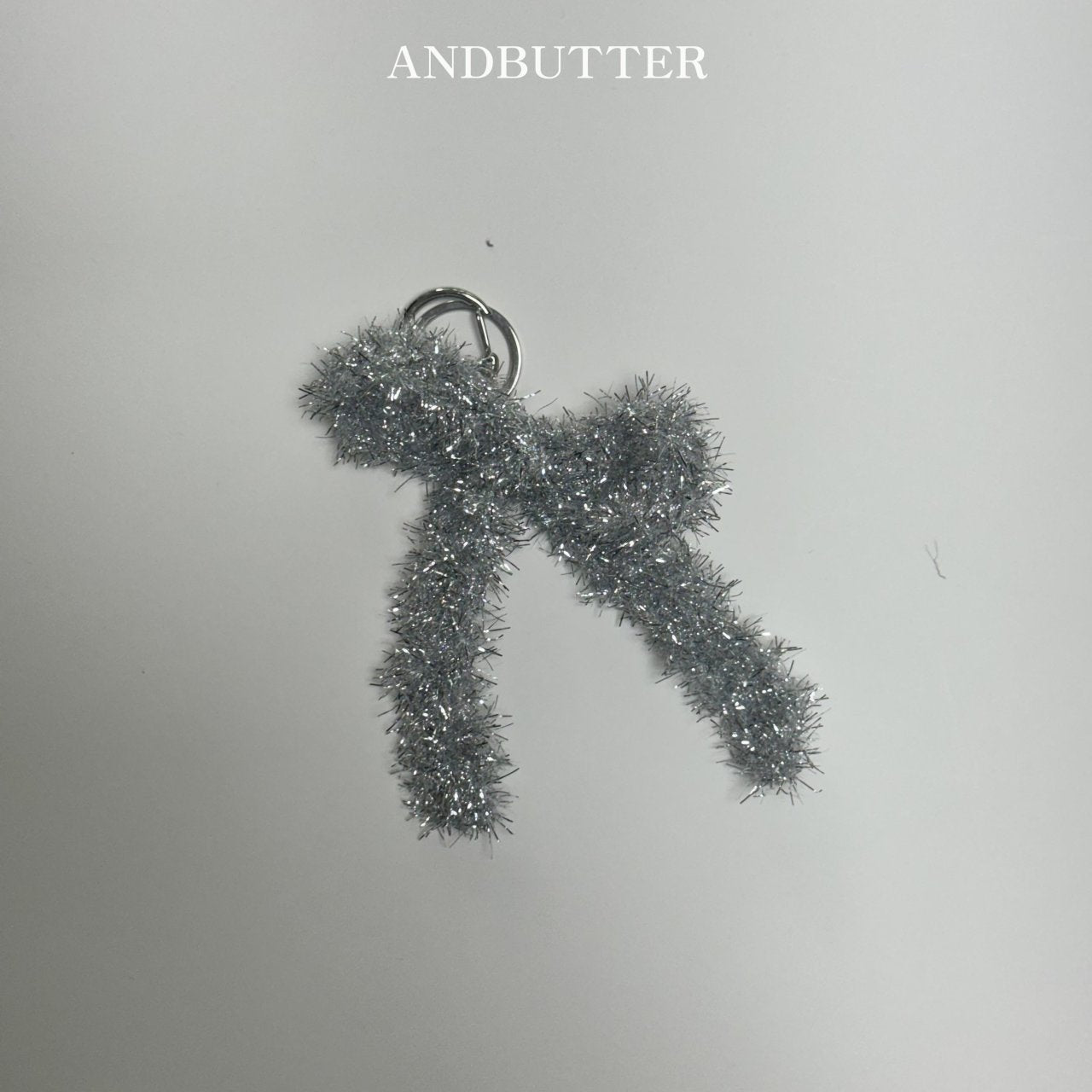 《予約》Twinkly Ribbon Keyring / andbutter