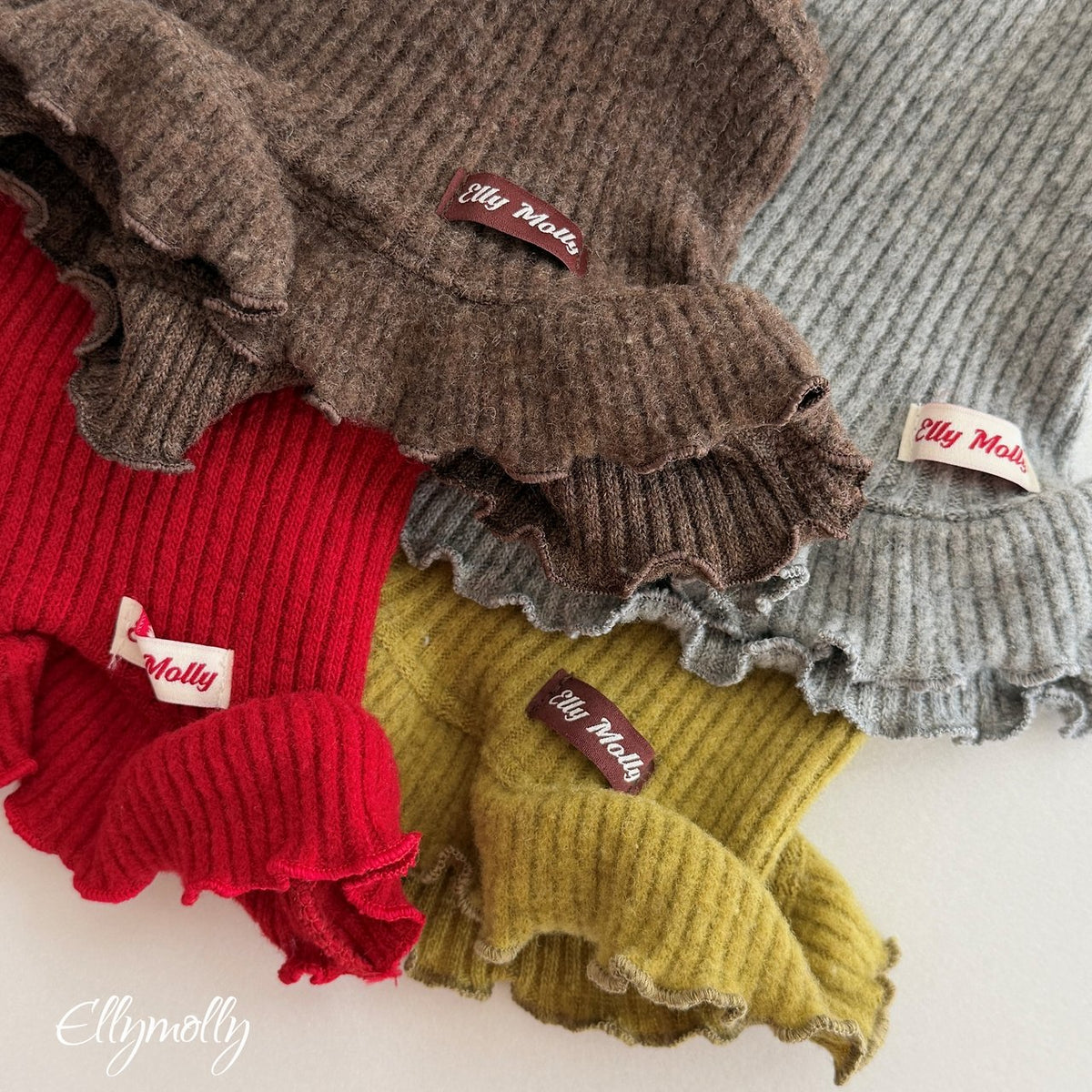 《予約》Wool Ribbed Halter Top / ELLY MOLLY