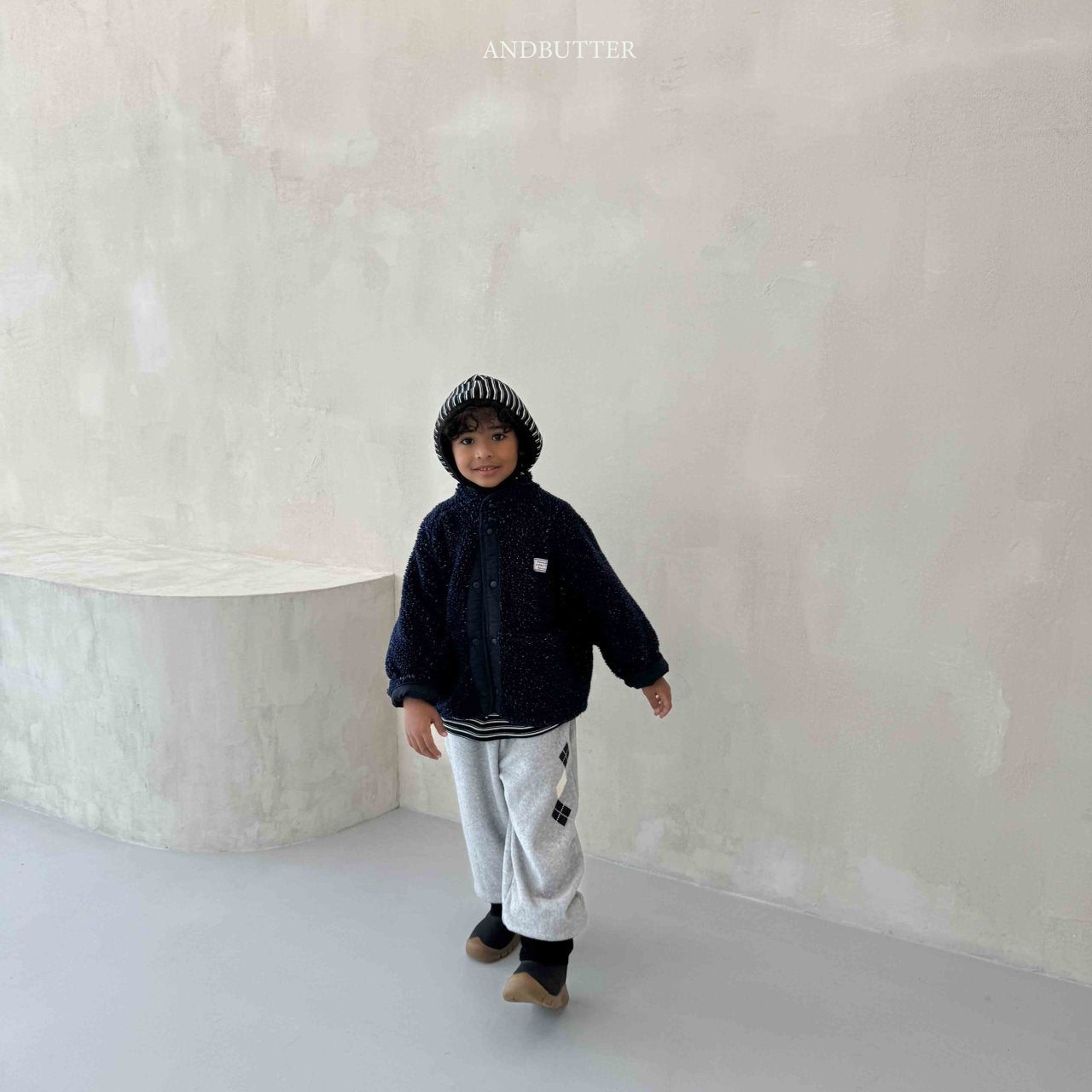 《予約》Neff Reversible Jumper / andbutter