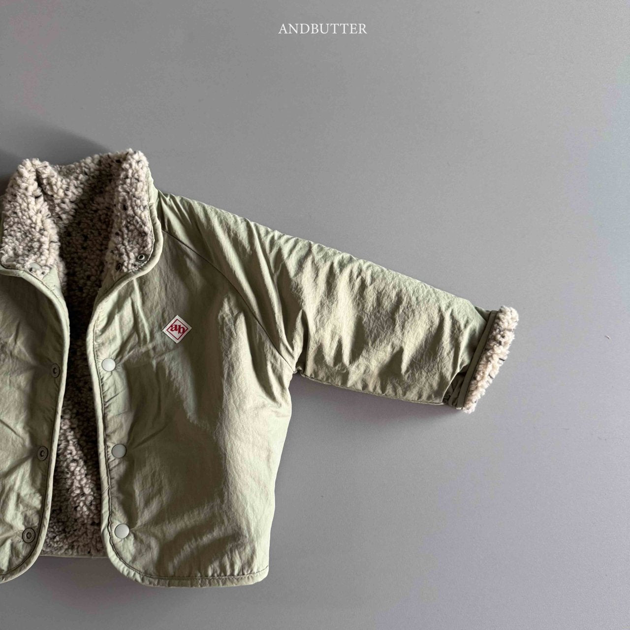 《予約》Neff Reversible Jumper / andbutter