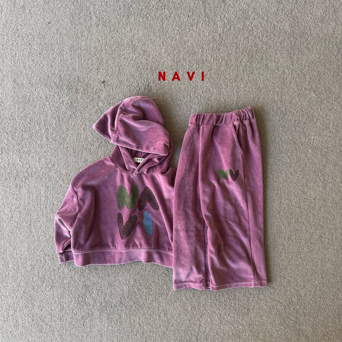 《予約》Butterfly Velour Hoodie / NAVI