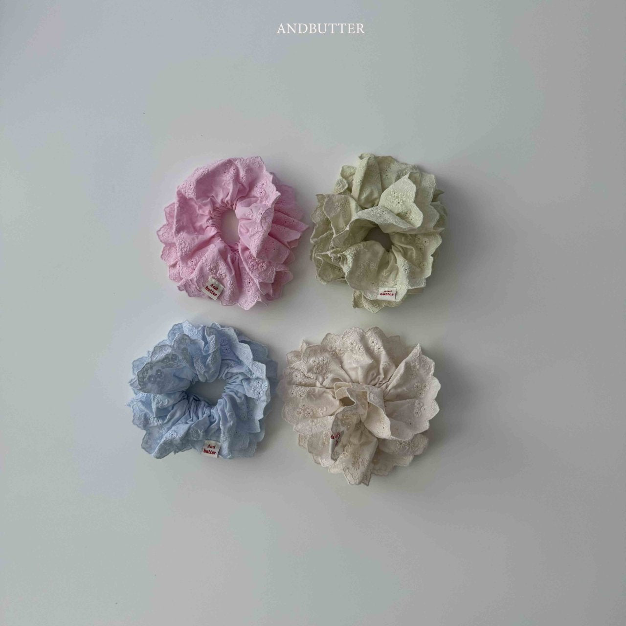 《予約》Candy lace scrunchies / andbutter
