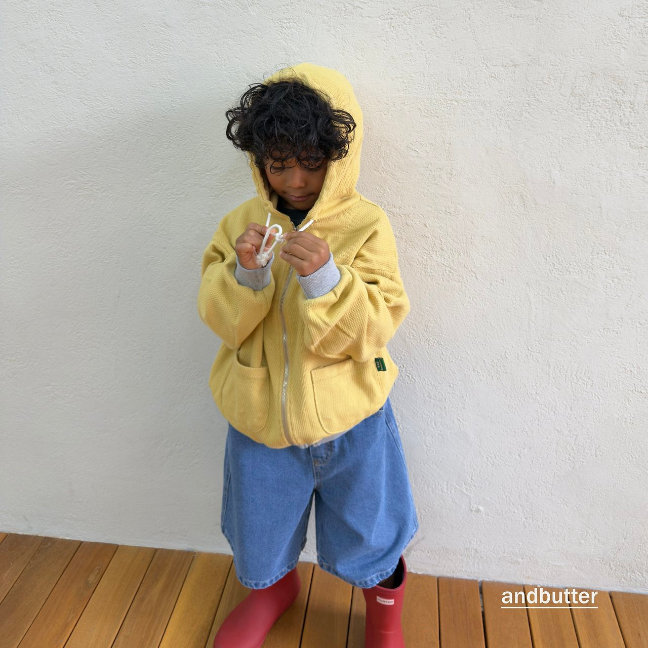 《予約》Tone-on-Tone Pocket Zip-Up Hoodie / ANDBUTTER