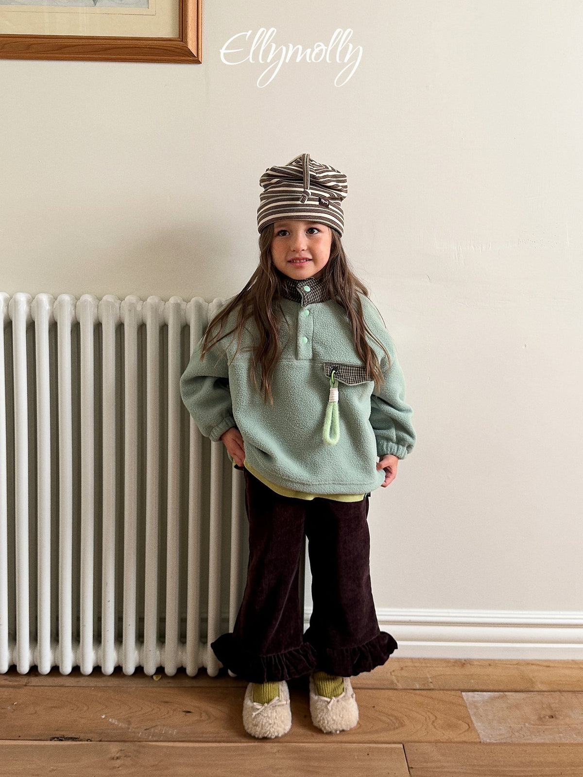《予約》Pomeli High Neck Sweatshirt / ELLY MOLLY