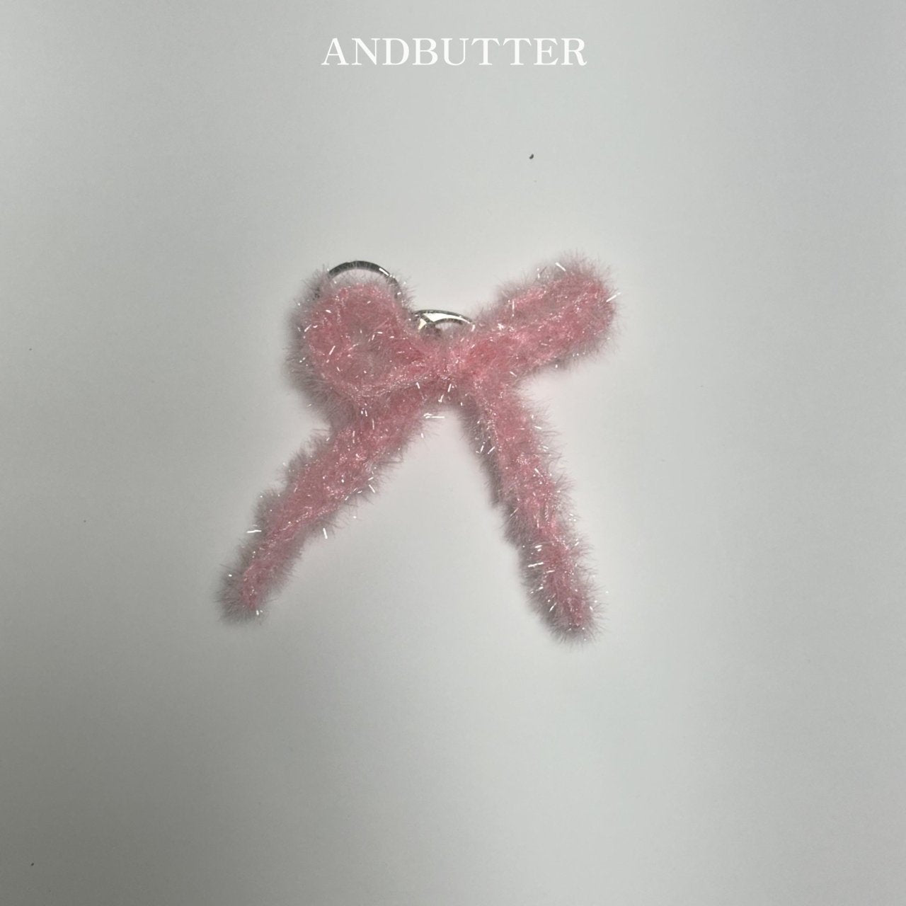 《予約》Twinkly Ribbon Keyring / andbutter