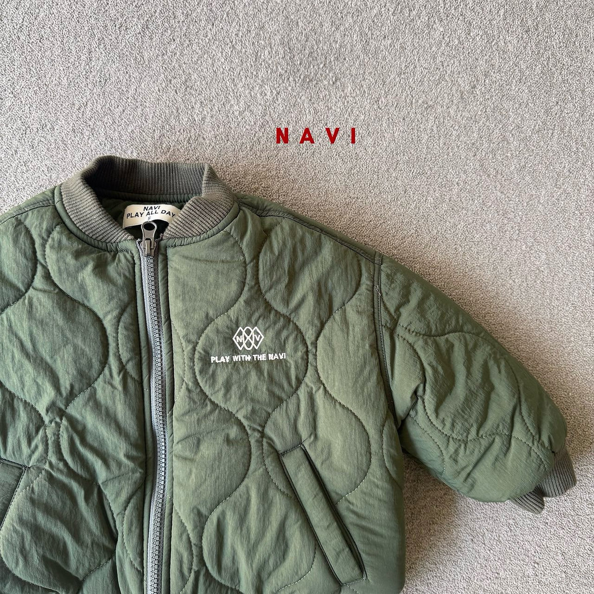 《予約》Bomber Quilted Jacket / NAVI