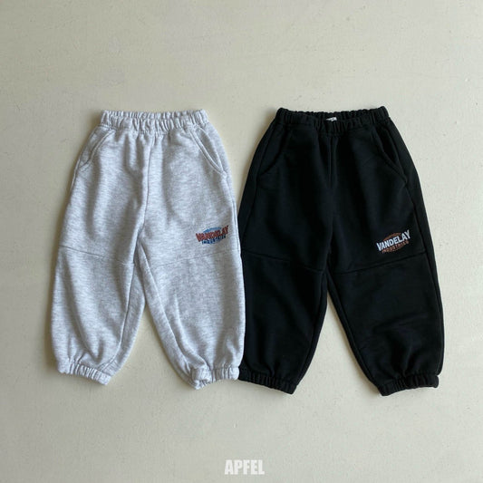 《予約》Daily Jogger Pants / APFEL