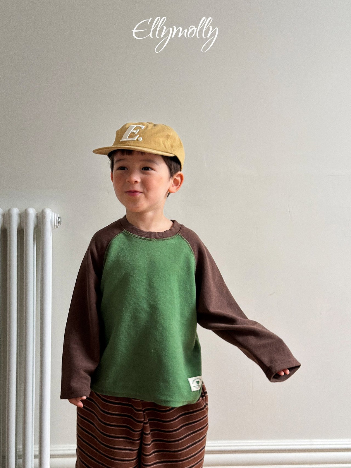 《予約》Raon Color Block Raglan Tee / ELLY MOLLY
