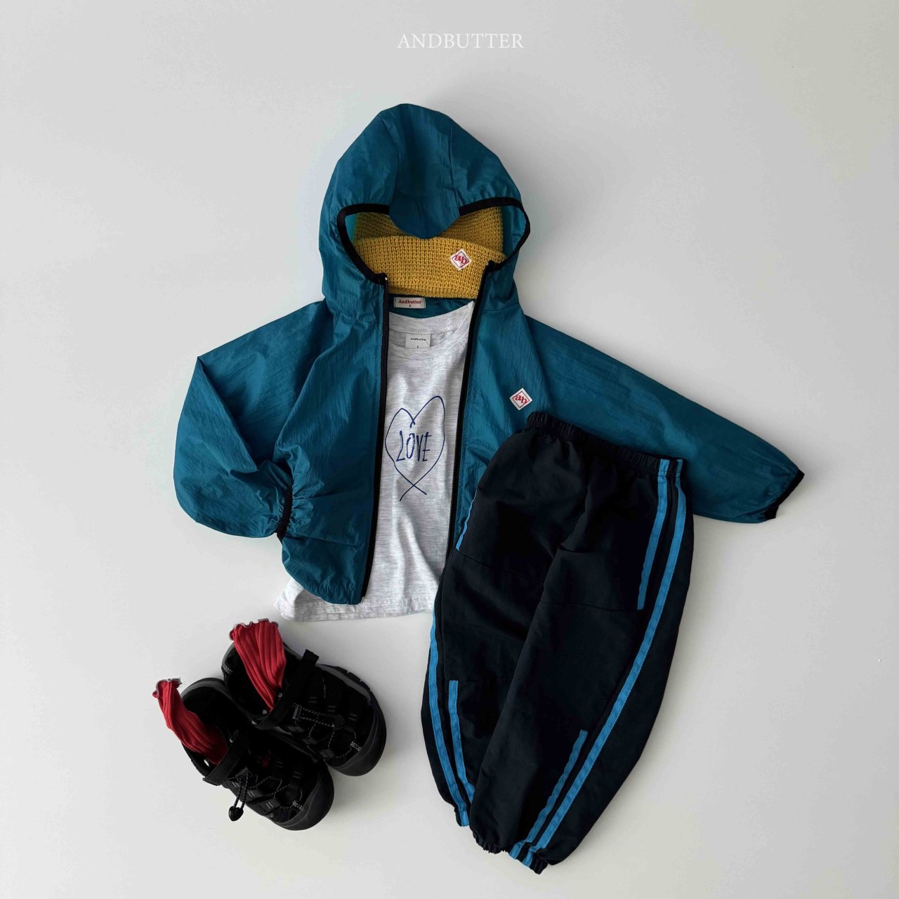 《予約》Light Wind Hoodie / andbutter