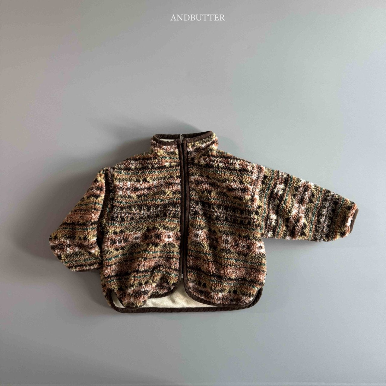 《予約》Nordic Line Jumper / andbutter