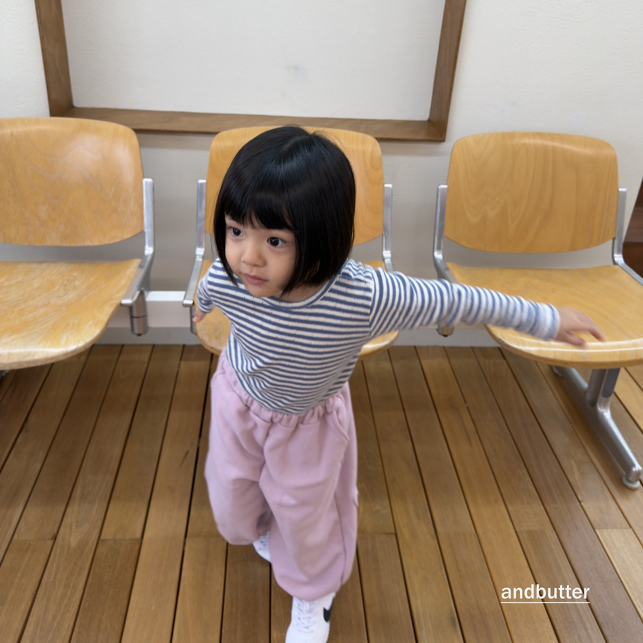 《予約》Tommy Point T-Shirt / ANDBUTTER
